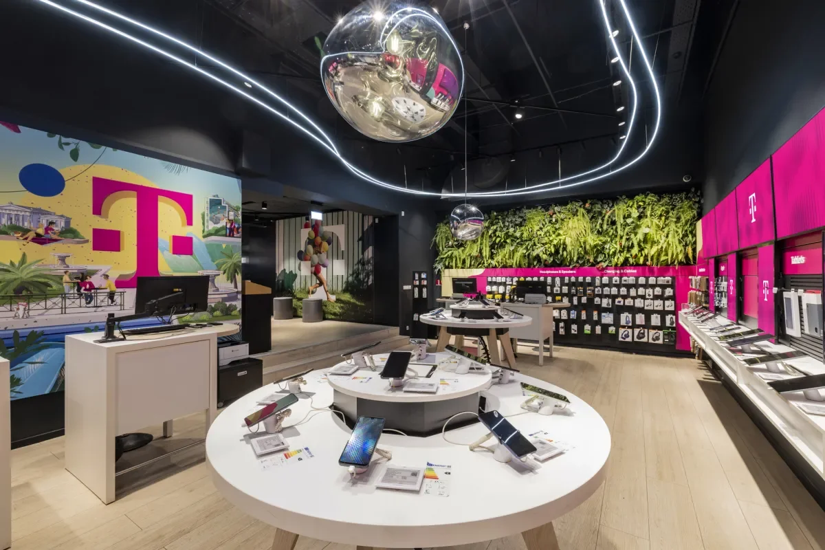 Φωτογραφία από εσωτερικό Telekom Shop στο THE MALL
