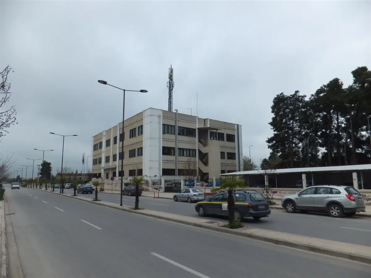 ΛΑΡΙΣΑ Β'