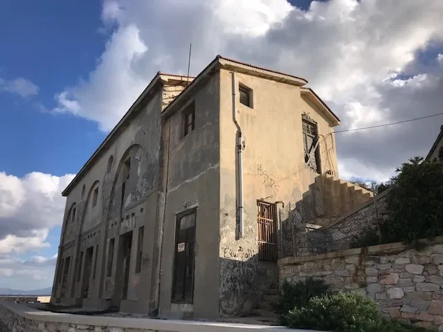 ΛΑΖΑΡΕΤΑ ΣΥΡΟΥ
